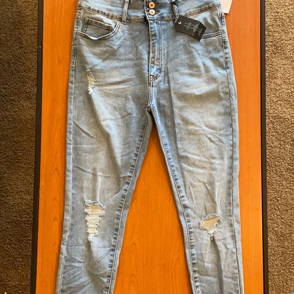 Forever 21 Curved fit Skinny Jeans